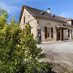 Chateau Lamouthe Ferienhaus *