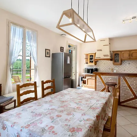 Chateau Lamouthe Feriehus *