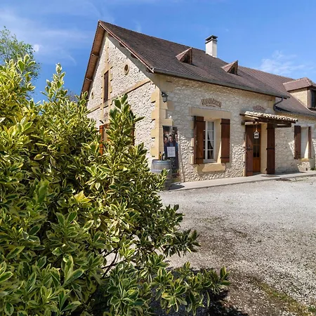 Chateau Lamouthe Feriehus *